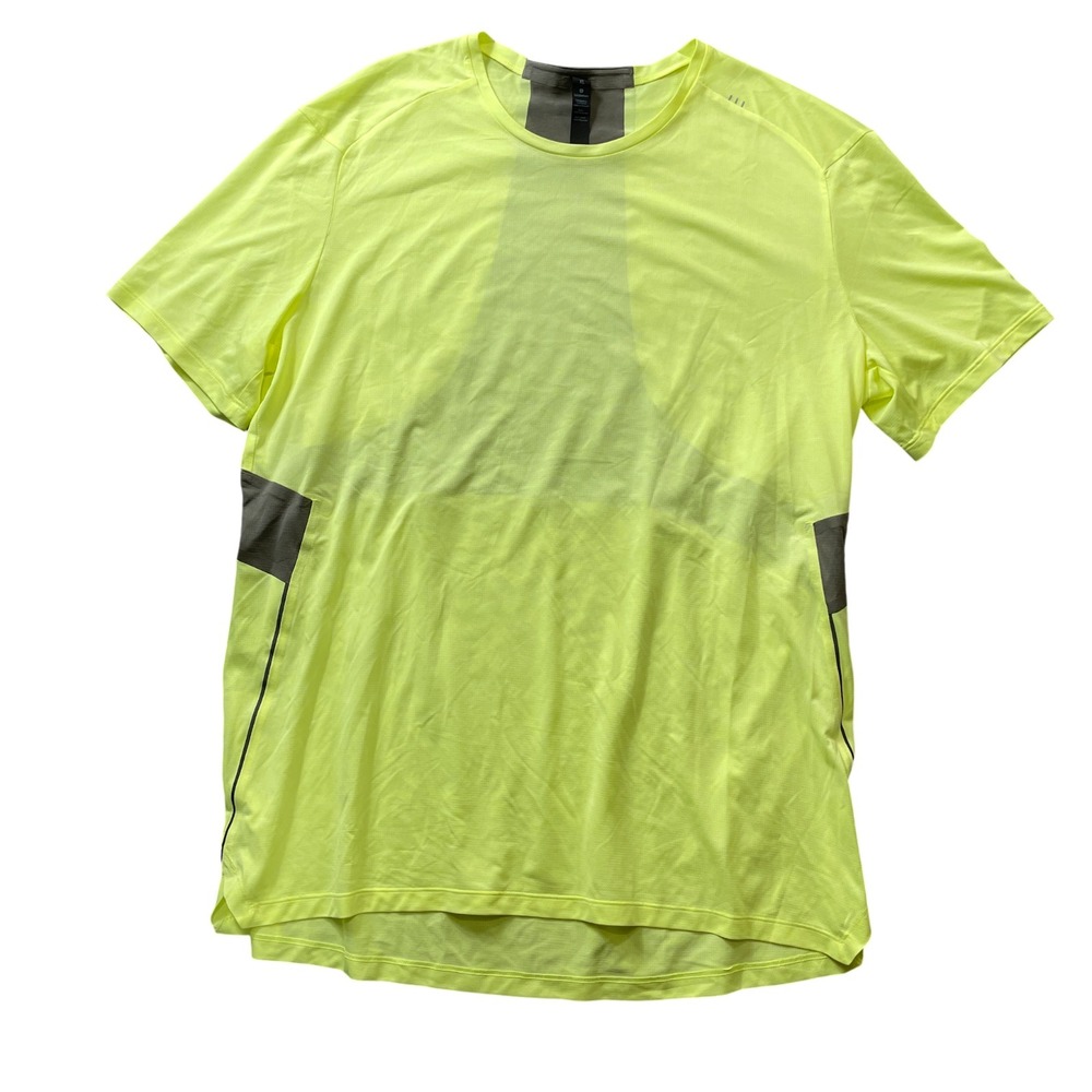 Lululemon XL Men's Yellow Gray Performance T Shirt‎  100% Polyester